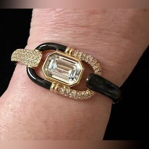 Swan Signed Swarovski Hinged Bangle Bracelet Gold Black Crystal